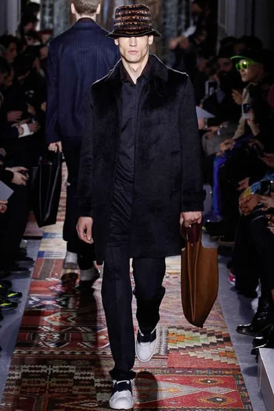 Look 9